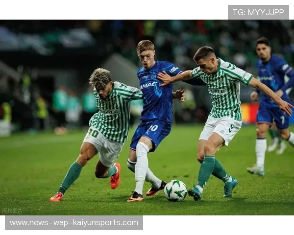 切尔西下半场加强逼抢,对手失误增多:战术启示与训练落地